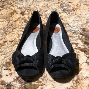 Peep toe black flats